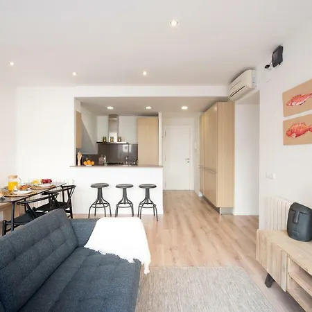 Petit Luxe Tobella Baixos Terrassa