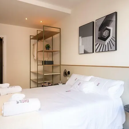 Petit Luxe Tobella Baixos Apartment *