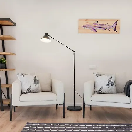 Petit Luxe Tobella Baixos Terrassa